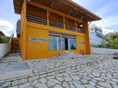 🌊 Sua casa dos sonhos à beira-mar em Carapibus! 🏖️