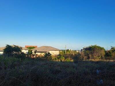 Terreno na Praia de Carapibus 14x30, com vista para o mar