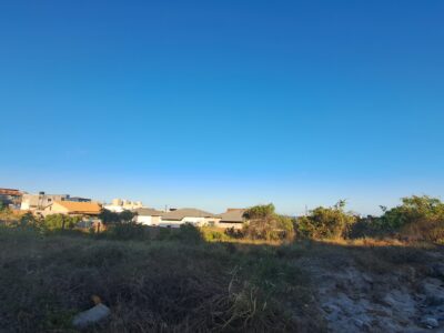Terreno na Praia de Carapibus 14x30, com vista para o mar