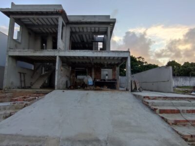 🌟 Casa Alto Padrão em Condomínio Exclusivo na Praia de Coqueirinho 🌴🏡