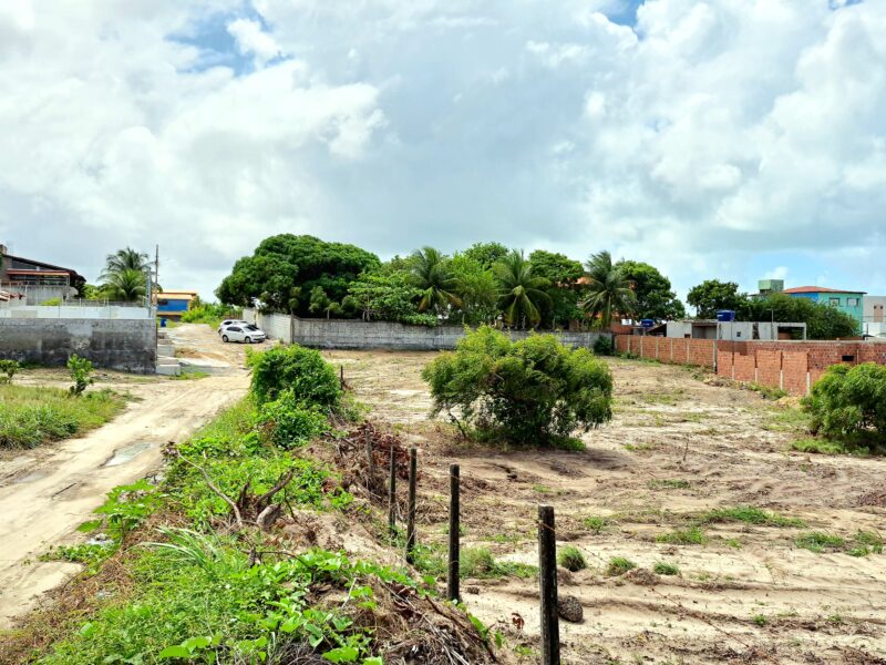 🏖️ Oportunidade Única em Carapibus: Seu Terreno na Praia dos Sonhos! 🏡