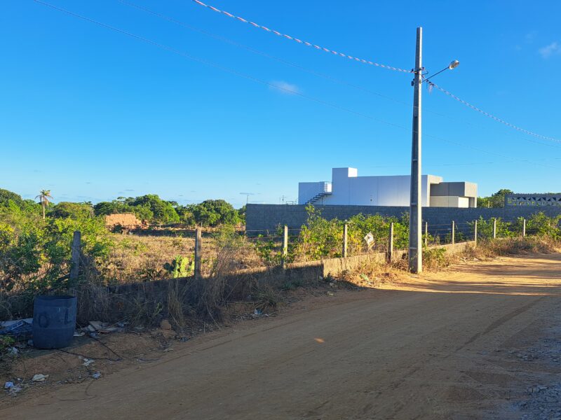 Oportunidade na Praia de Carapibus com vista para o mar e frente para duas ruas