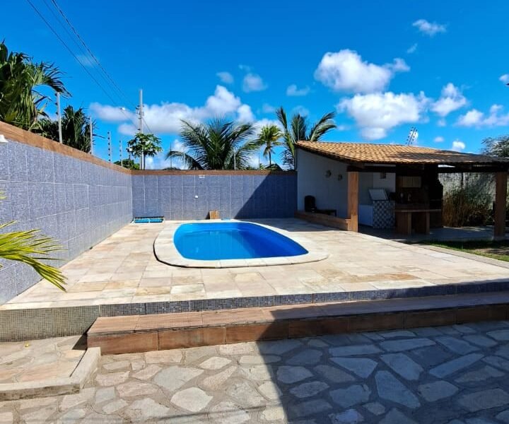 Oportunidade de Investimento e Lazer: Casa "Porteira Fechada" com Rentabilidade Comprovada