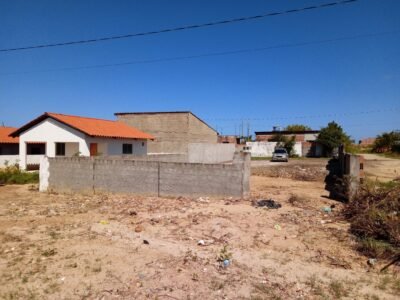 Lote de Esquina em Carapibus (12x27m) – Excelente Potencial Residencial ou Comercial