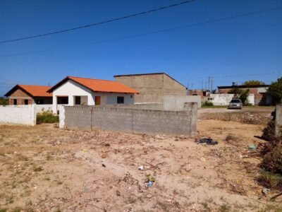 Lote de Esquina em Carapibus (12x27m) – Excelente Potencial Residencial ou Comercial