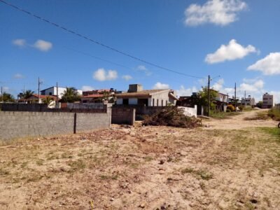 Lote de Esquina em Carapibus (12x27m) – Excelente Potencial Residencial ou Comercial