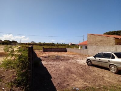 Lote de Esquina em Carapibus (12x27m) – Excelente Potencial Residencial ou Comercial