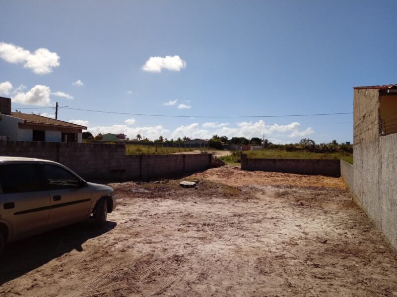 Lote de Esquina em Carapibus (12x27m) – Excelente Potencial Residencial ou Comercial