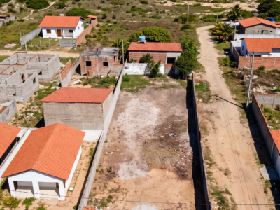Lote de Esquina em Carapibus (12x27m) – Excelente Potencial Residencial ou Comercial